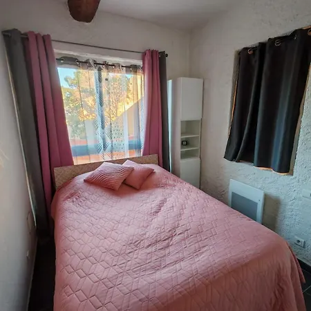 Enchanted Getaway Between Pine Forest And Pond Appartement *